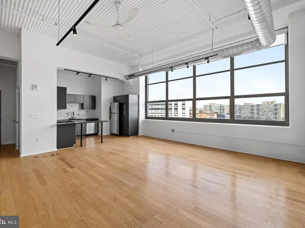 2200 Arch St APT 901, Philadelphia, PA 19103