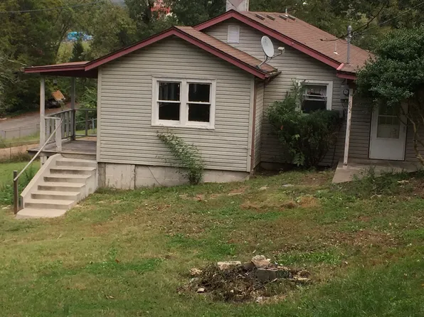 822 W Atlantic St, Branson, MO 65616