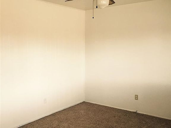 4th image of 345 Circle Dr