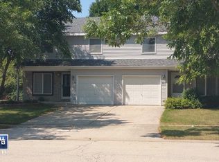 713 S Raven Rd, Shorewood, IL 60404