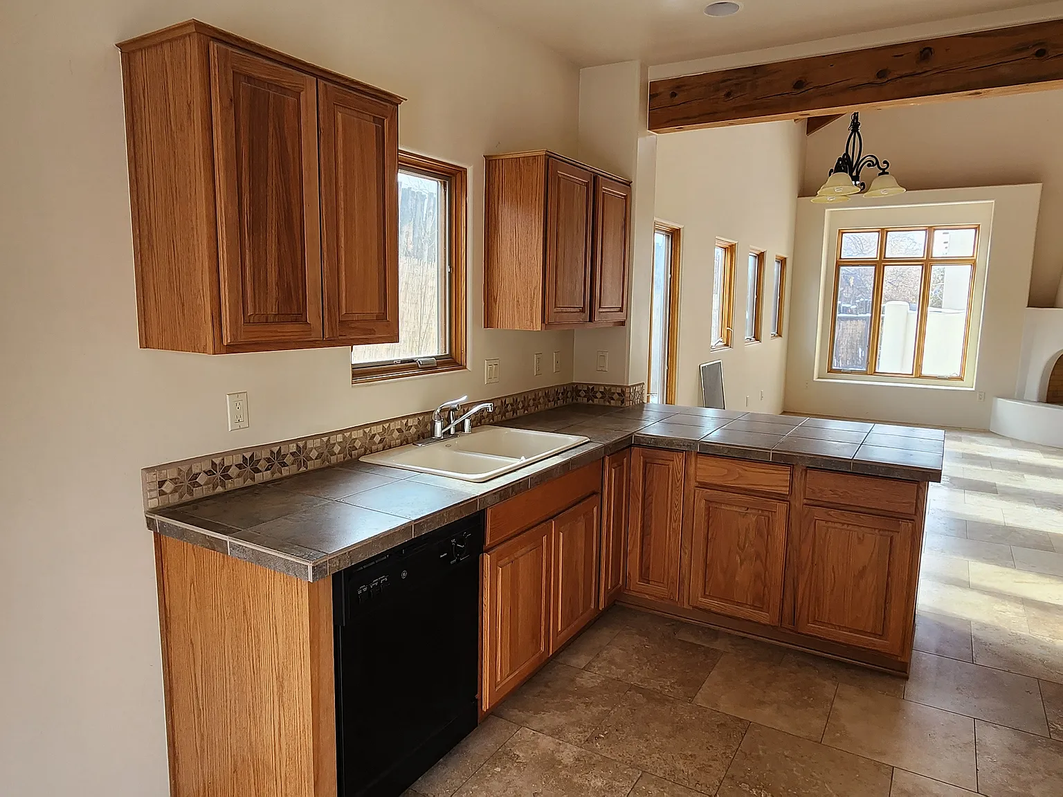 2 bed, 1205 sqft, $2,250 — Photo 3