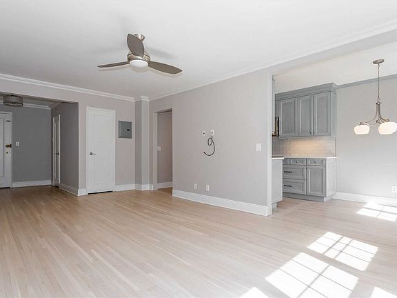 5th image of 366 Stewart Ave APT A1