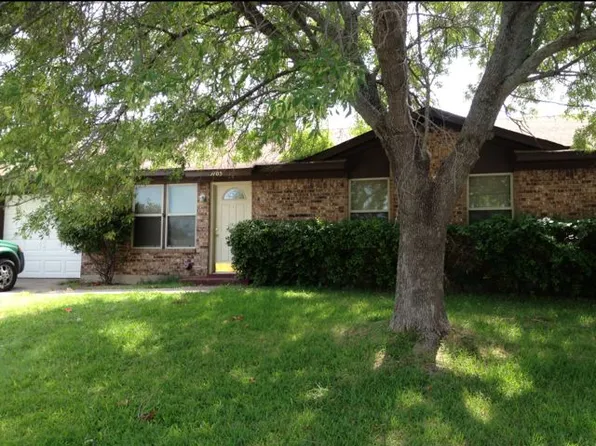 1105 Saturn Dr, Cedar Hill, TX 75104
