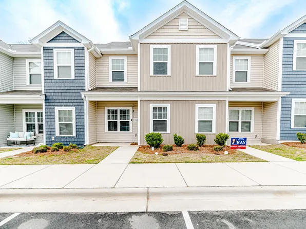 206 Chandler Ct, Sanford, NC 27330