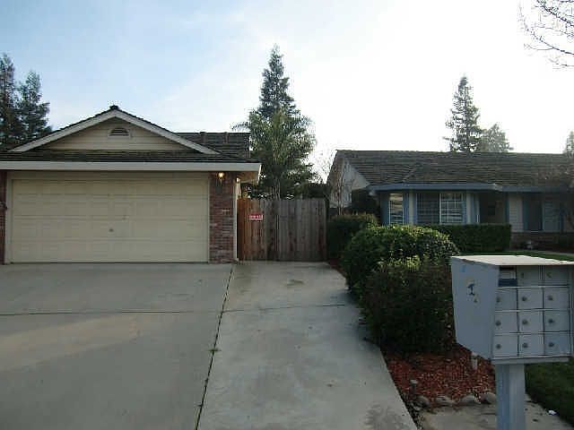 2nd image of 1032 Deerfield Ct