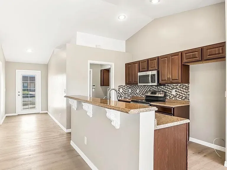 9792 Deerfoot Dr — Photo 9