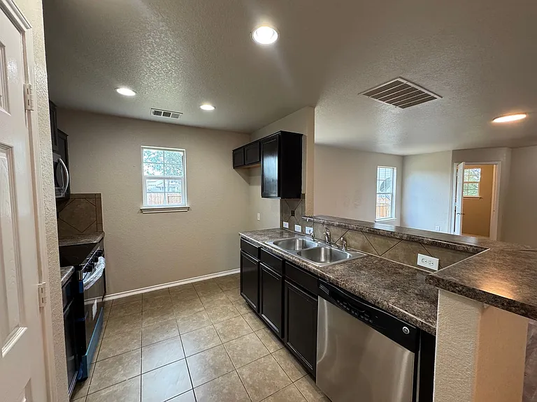 11426 Four Iron Way — Photo 10