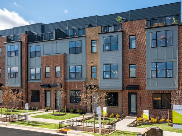 4965 Lachlan Mews, Alexandria, VA 22304