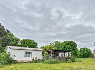 15520 N Clear Creek Rd, Hulbert, OK 74441