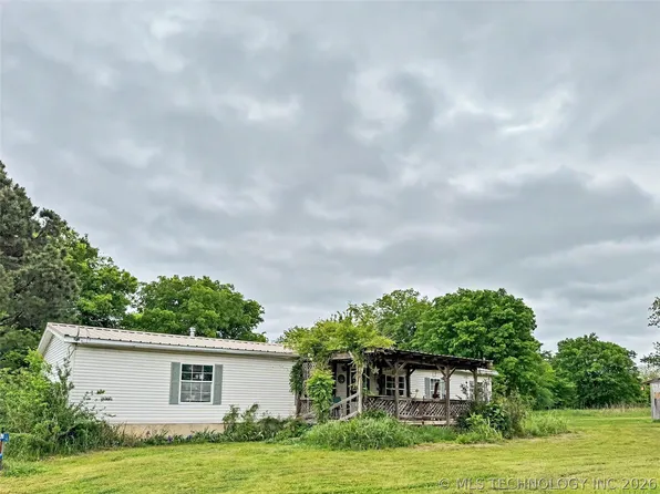 15520 N Clear Creek Rd, Hulbert, OK 74441