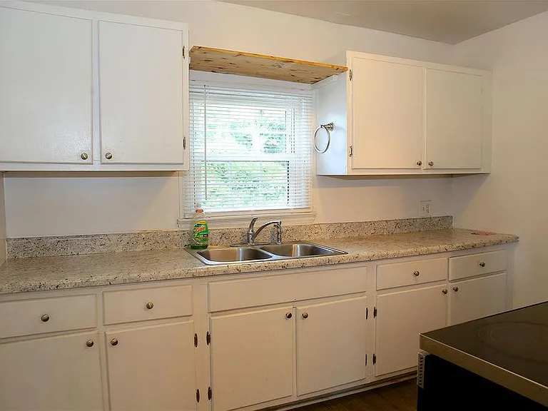 2214 Walker Ave — Photo 20