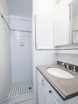 Rented by City Connections Realty | media 31