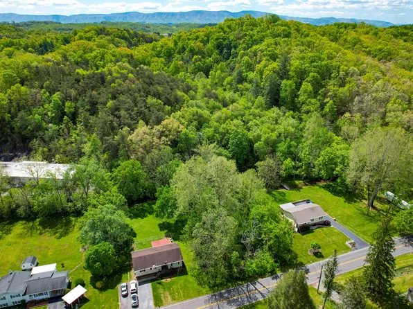Cedar Valley Rd, Bristol, TN 37620