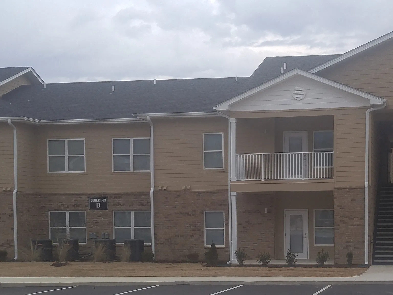 Broad Way Apartments — Photo 2