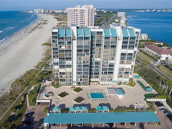 2nd image of 1390 Gulf Blvd #Penthouse 4