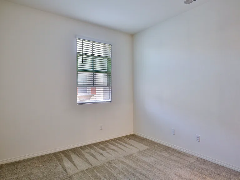 7070 Montecito Ln — Photo 31