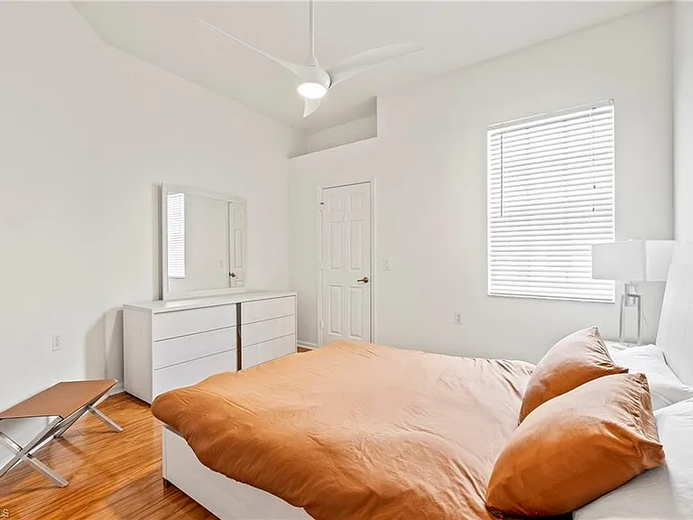 10040 Valiant Ct #202 — Photo 17