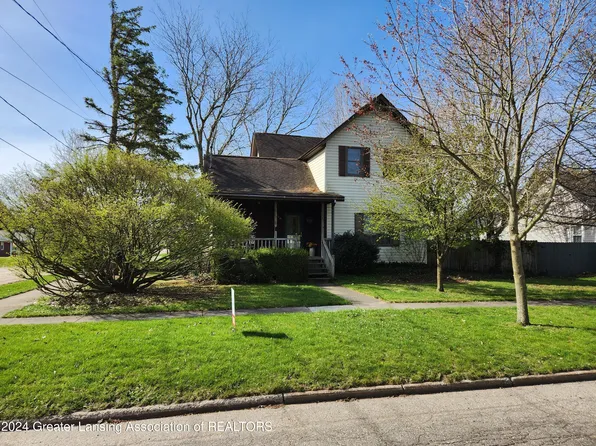 228 Union St, Grand Ledge, MI 48837