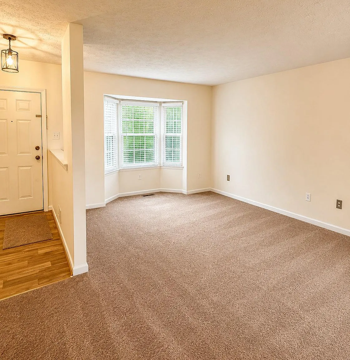 4 bed, 3.5 bath, 1992 sqft, $2,750 — Photo 3