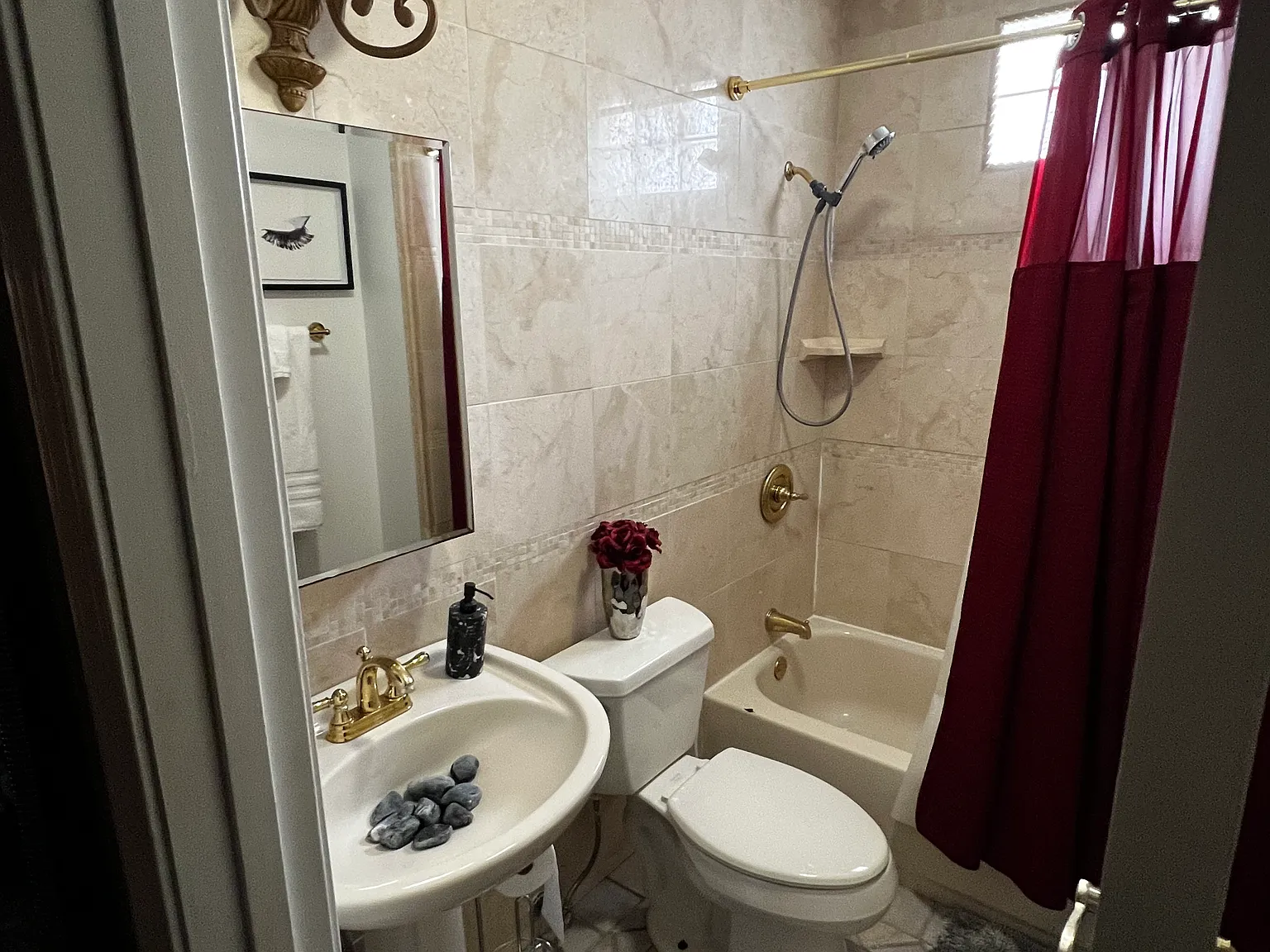 3 bed, $2,850 — Photo 3
