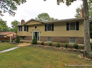 5730 Webb Rd, Hillsboro, MO 63050