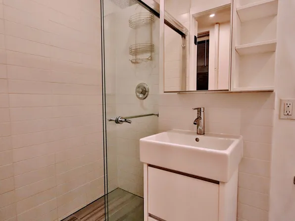 112 East 7th Street image 11 of 11