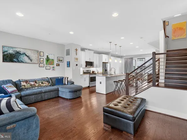 5138 Longstone Way, Rockville, MD 20852