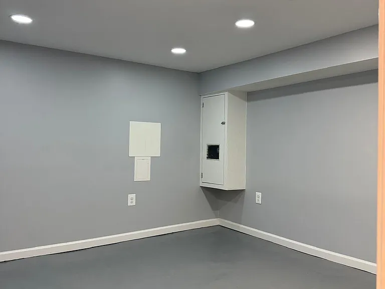 1526 Popland St — Photo 3