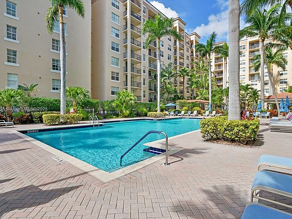 2nd image of 1801 N Flagler Dr APT 716