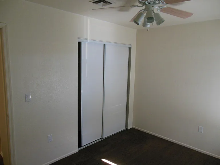 501 N 64th Pl — Photo 5