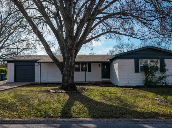 1232 Rivercrest Dr, New Braunfels, TX 78130