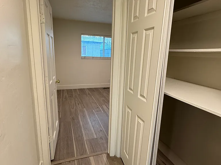1243 S 300 E — Photo 5