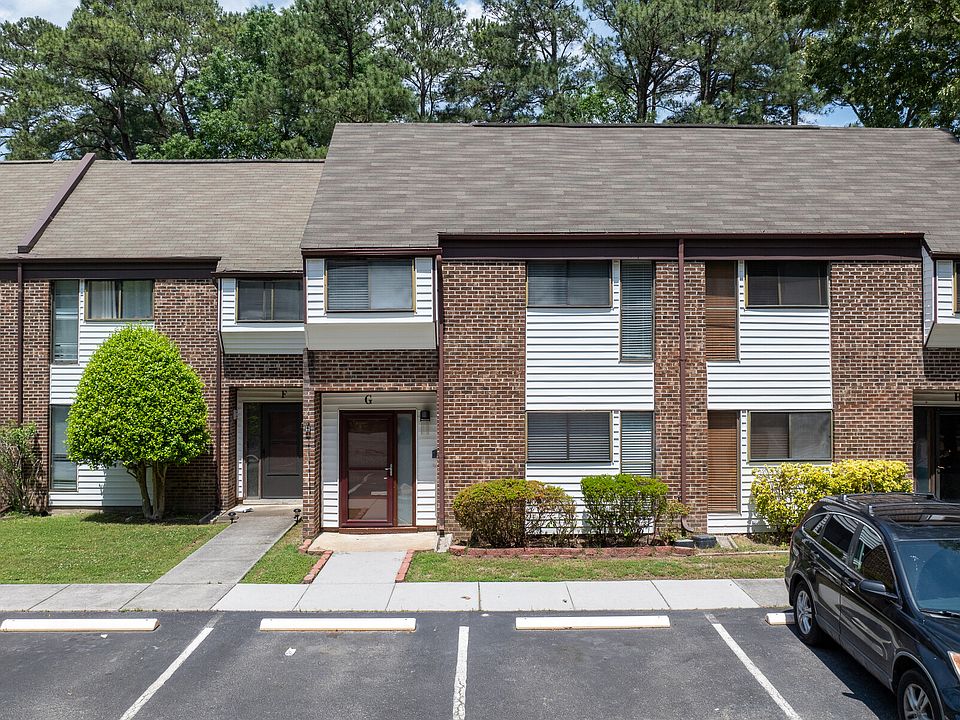 1st image of 125 Windsor Ct