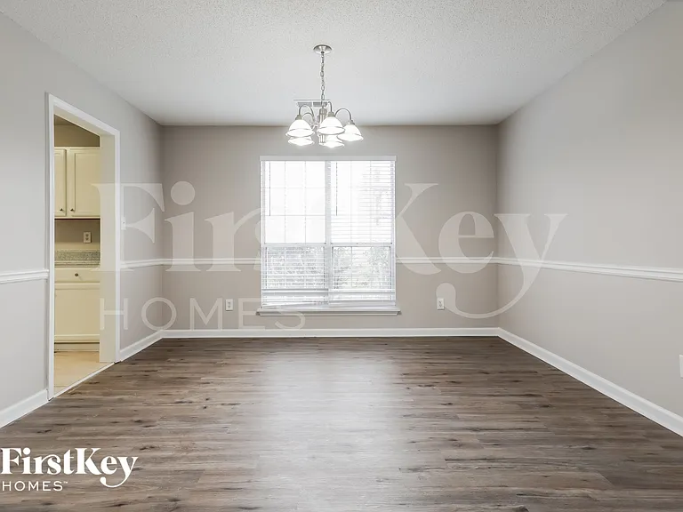 3217 Ivy Lake Ct — Photo 4