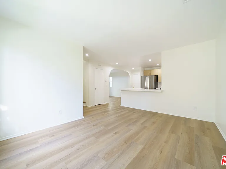 121 Cancion Way #121 — Photo 2