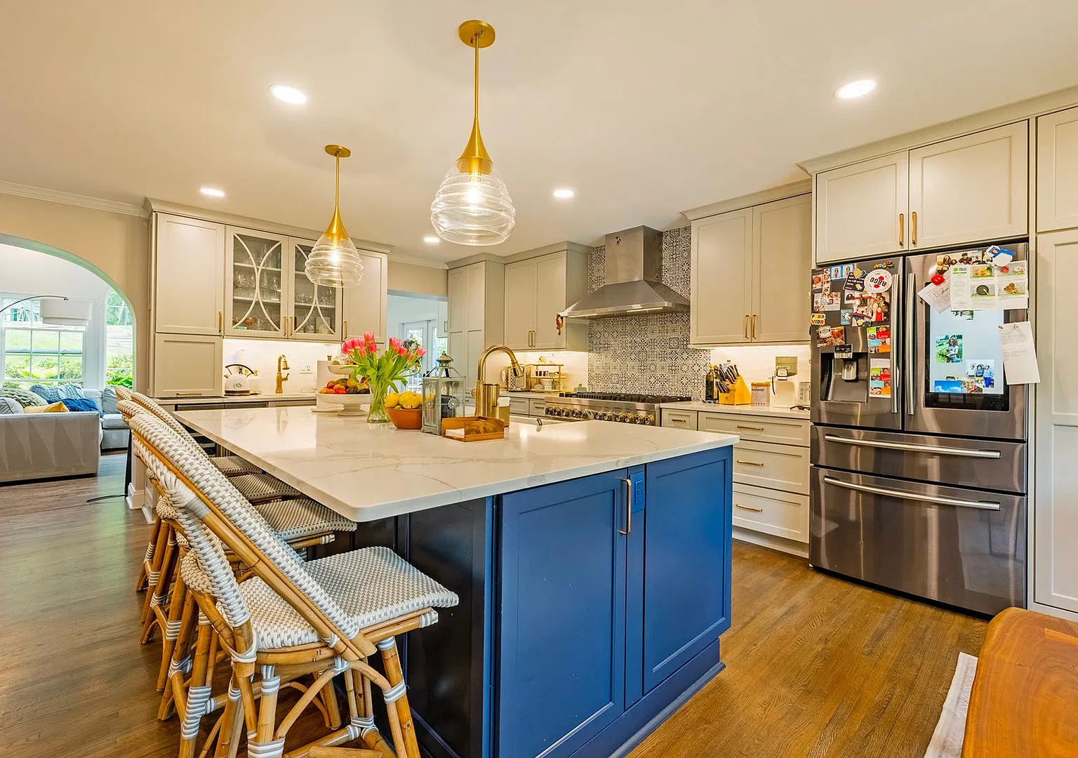 Elegant 4BR W/ Dens Retreat with Stunning Backyard Oasis & Attached Garage — Photo 2