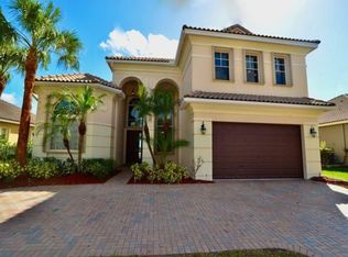 7680 NW 120th Dr, Pompano Beach, FL 33076