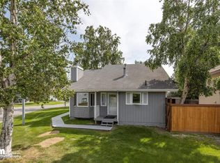 9702 Newhaven Loop, Anchorage, AK 99507