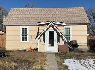 420 W 3rd St, Rifle, CO 81650