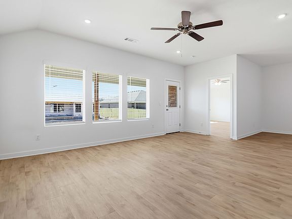 4th image of 3041 Amarillo Way