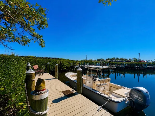 219 Denmark Dr, Ellenton, FL 34222