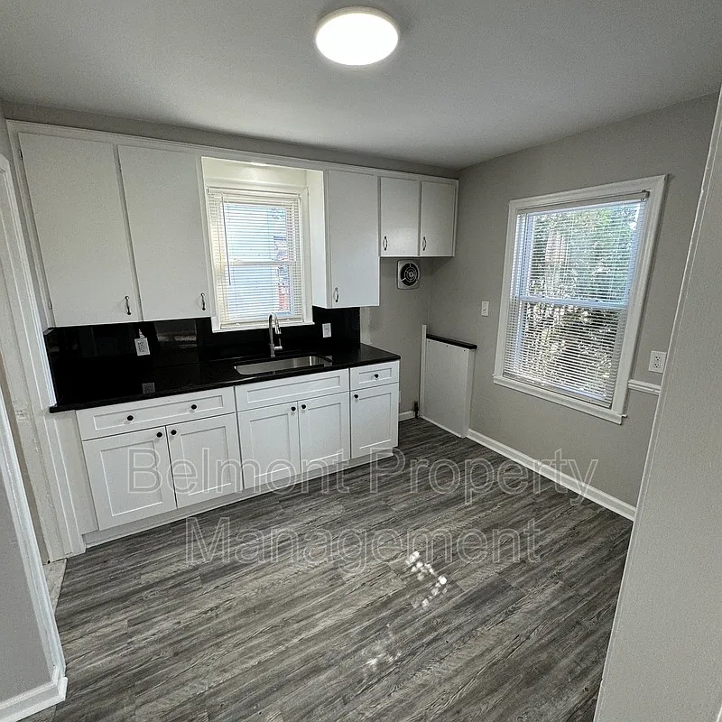 3 bed, 1.0 bath, 819 sqft, $1,500 — Photo 4
