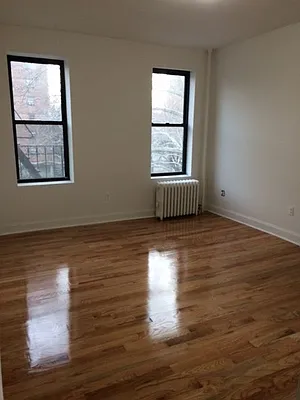 Rented by Talent Real Estate Inc. | media 16