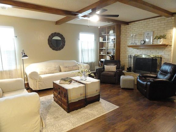 4th image of 525 Roberts Dr