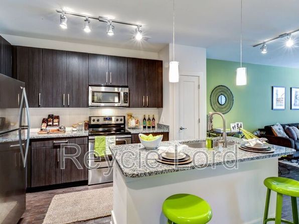 1011 M St NW Unit 201