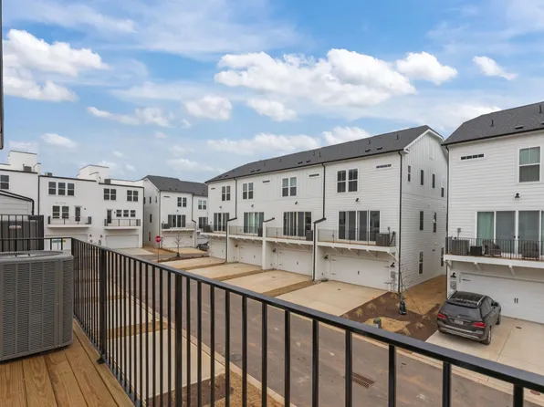 3221 Drift St, Charlotte, NC 28278