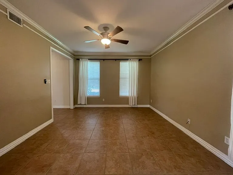 3222 Mapleridge Dr — Photo 6