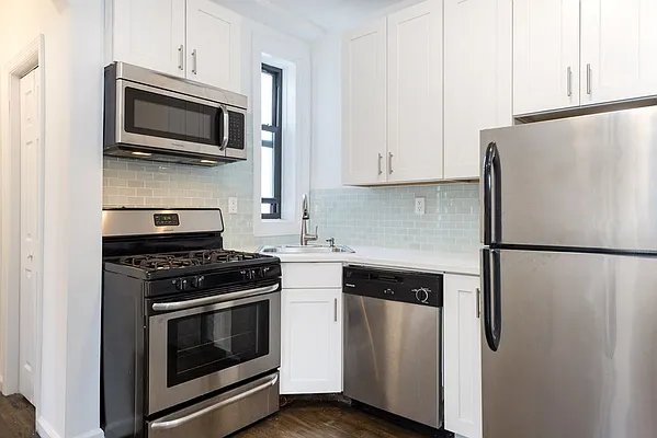 Rented by Bold New York | media 18