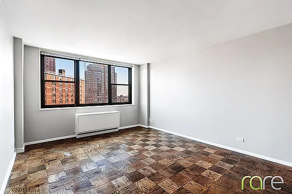 Rented by Rich Associates Real Estate LLC | media 2