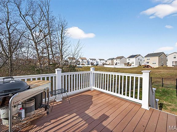 5th image of 644 Fair Bluff Dr